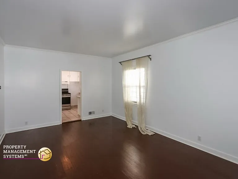 333 E Roosevelt Ave — Photo 6