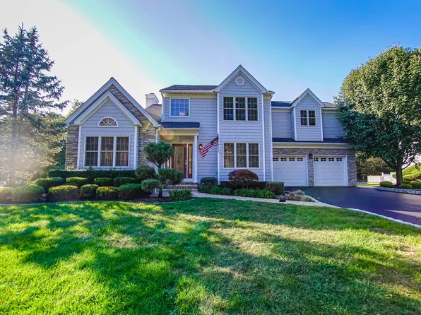 141 Grande Woodlands Way, Toms River, NJ 08755