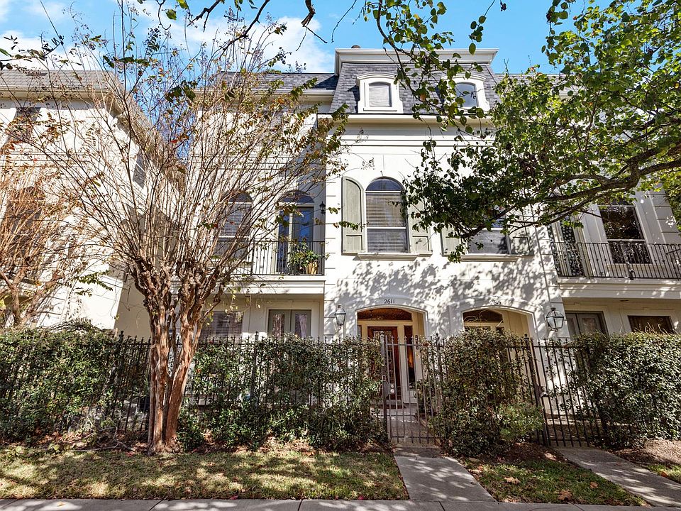 1st image of 2611 Commonwealth St