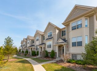 2177 Dauntless Dr, Glenview, IL 60026