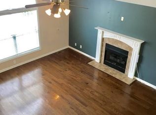 3566 Southwood Dr, Clarksville, TN 37042