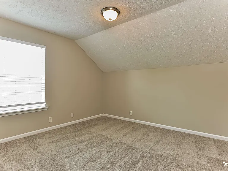 9029 Ristau Dr — Photo 7