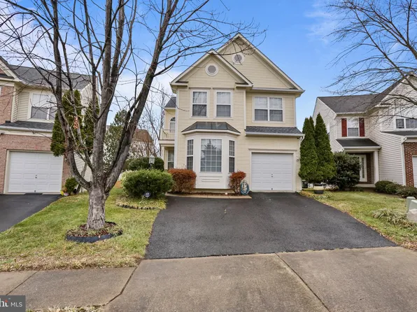 3362 Mystic Ct, Dumfries, VA 22026