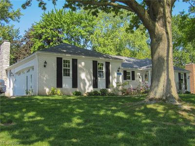 7351 Starcliff Ave NW, North Canton, OH, 44720