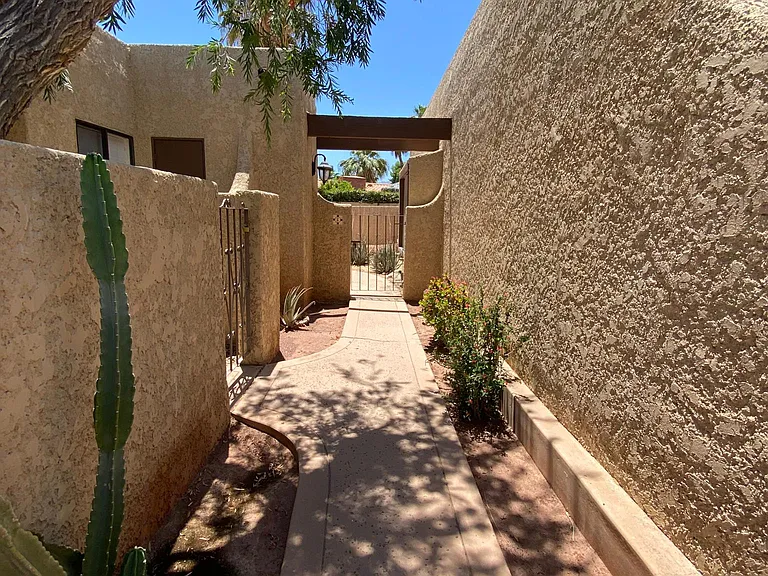 955 E Parocela Pl #6 — Photo 13