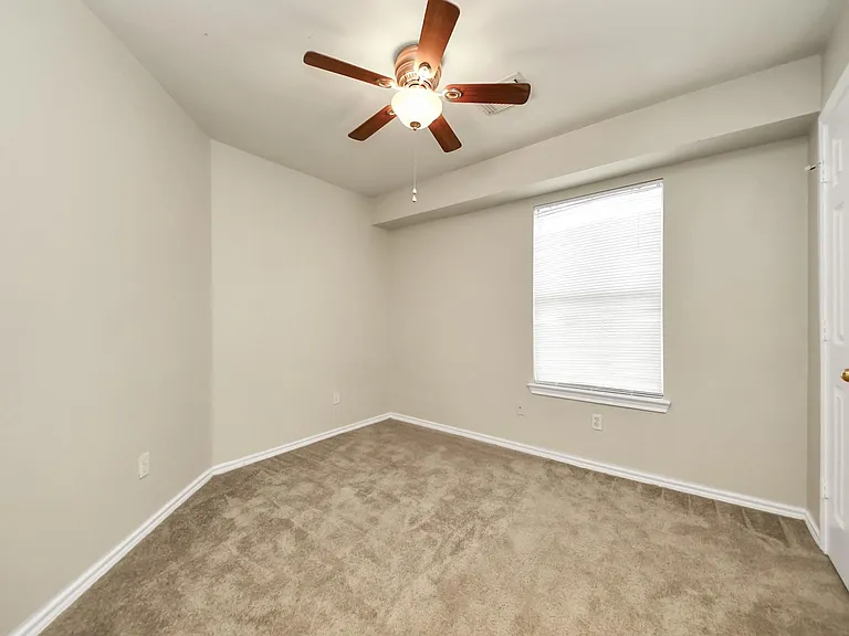 6019 Pennworth Ln — Photo 26