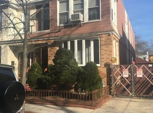7761 75th St, Ridgewood, NY 11385