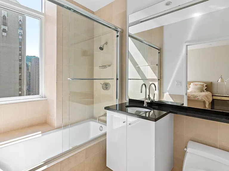 60 E 55th St #Penthouse 2 — Photo 8