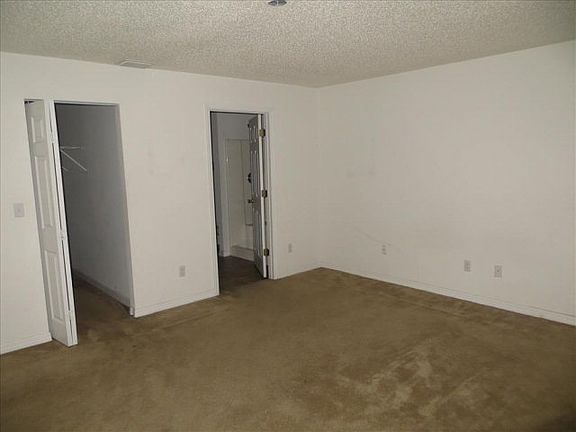 3rd image of 11 Ramrock Ln