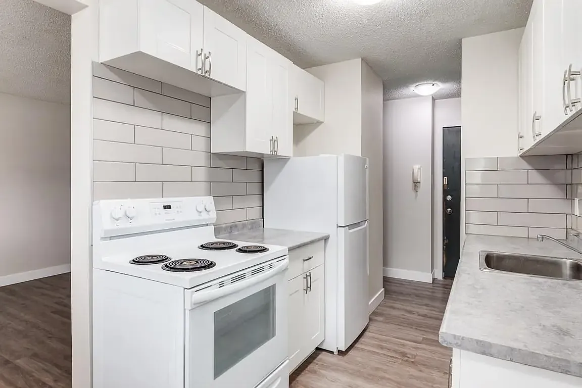 Lockwood Apartments — Photo 3