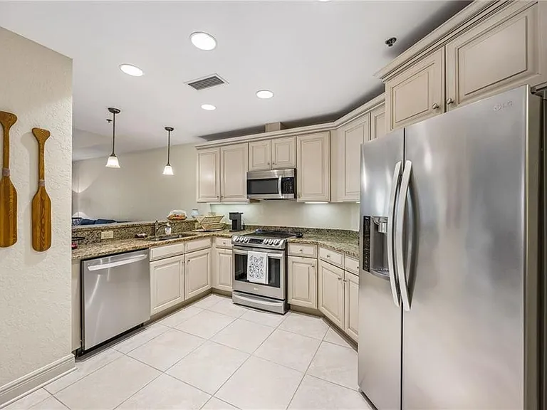 150 Salt Air Dr #303 — Photo 23