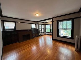 1909 W Argyle St #2S, Chicago, IL 60640