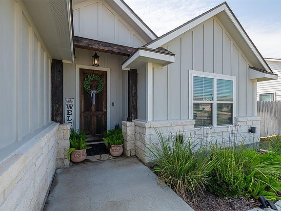 3rd image of 280 Brazos Bnd
