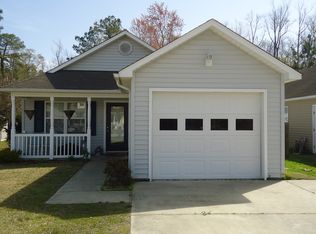 209 Forest Oaks Dr, New Bern, NC 28562