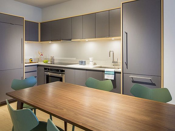 3rd image of 10 City Pt APT 23N