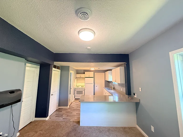 3108 Oakland Ave — Photo 3