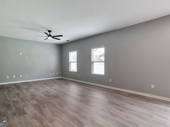 4th image of 4098 Clay Ct SE