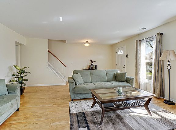 2nd image of 70 Rosewood Dr