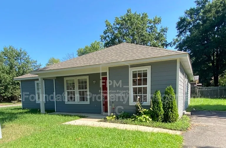3966 Battlefield Dr — Photo 1