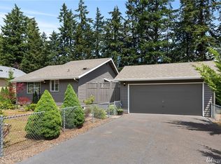6760 Skyview Pl NW, Bremerton, WA 98311