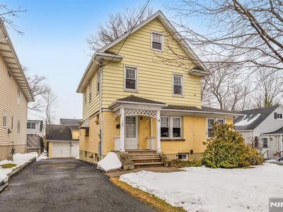 145 Cleveland Ave, Hasbrouck Heights, NJ, 07604