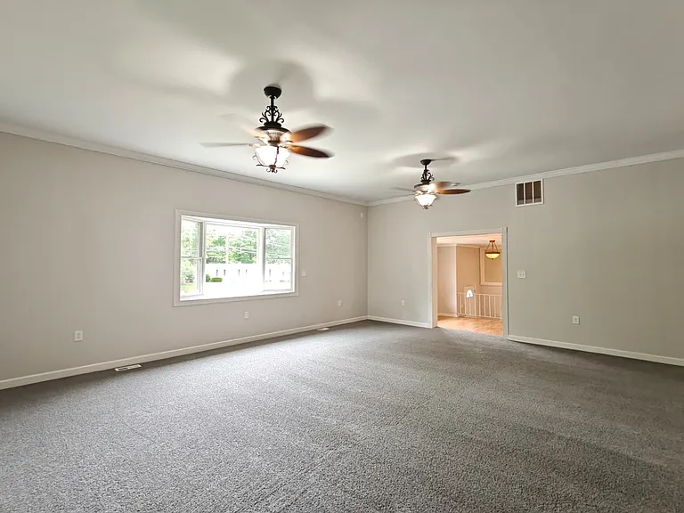 252 Terry Ln — Photo 11