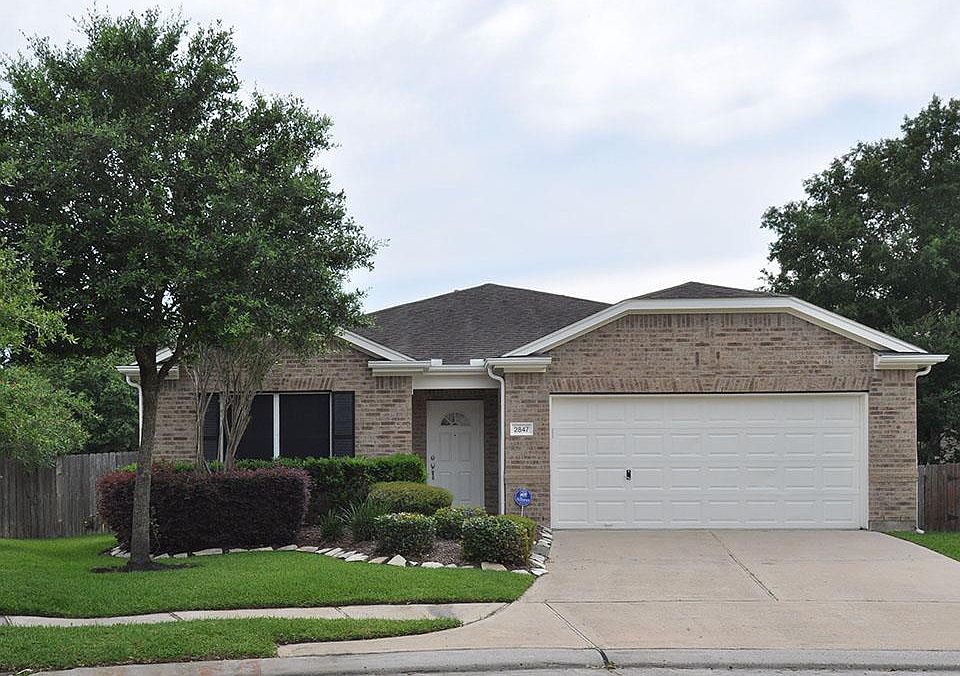 1st image of 2847 Foster Hill Dr