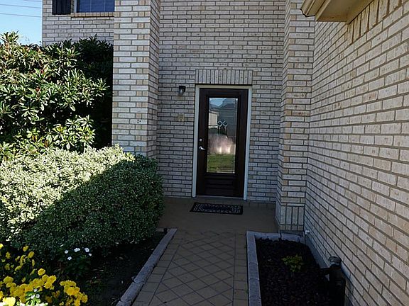 Gorgeous entrance