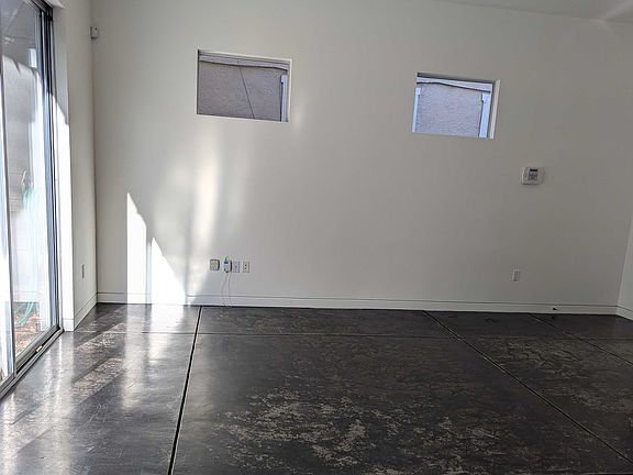 3rd image of 1531 Harmon St
