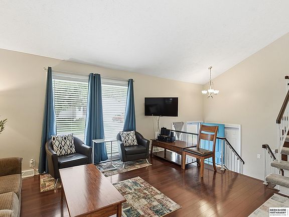 5th image of 5709 N 115th Cir
