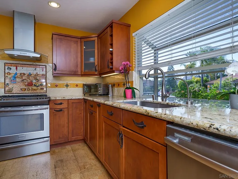 141 Turner Ave — Photo 13