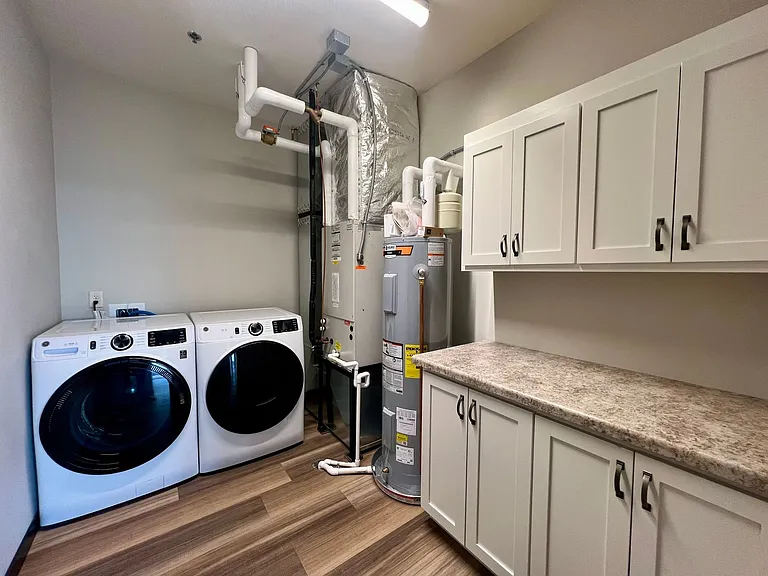 201 N Riverfront Dr — Photo 14