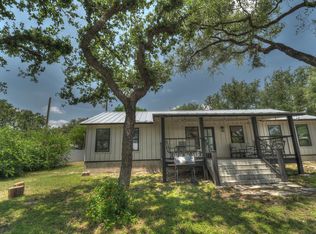 190 Oak Hill Dr, Leakey, TX 78873