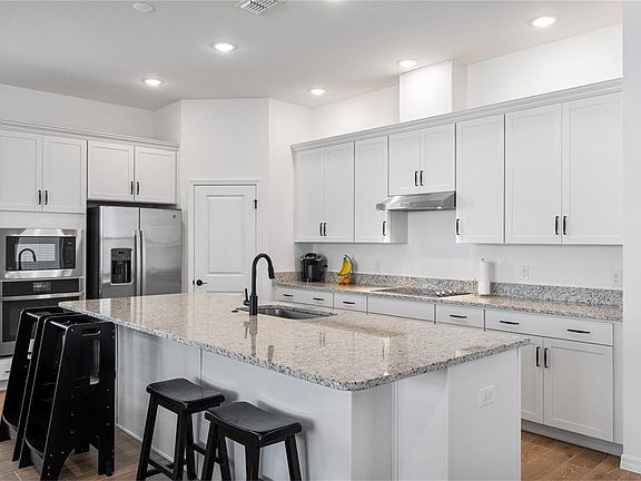 4th image of 779 Firerock Ln
