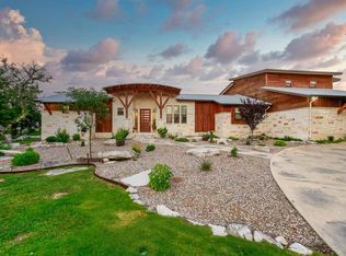 402 Capstone Dr, Marble Falls, TX 78654