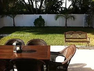 818 Garnet Cir — Photo 16