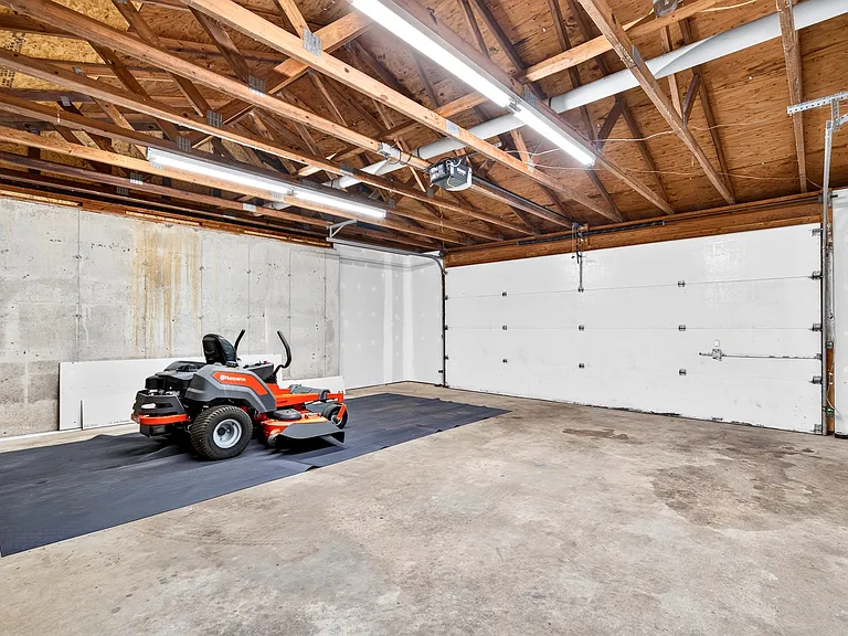 4602 Lake Forest Dr — Photo 24