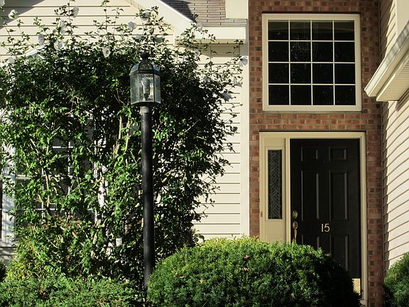 3rd image of 15 Cassidy Dr