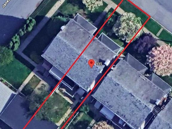 4th image of 935 Fountain Ave