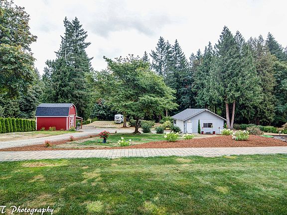 4th image of 18821 NE 50th Ave