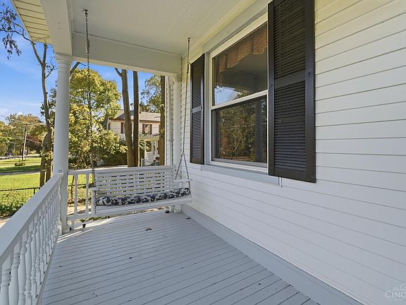 5th image of 111 W Sharon Rd
