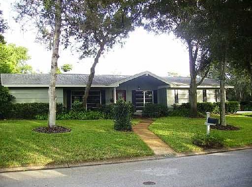 2nd image of 8266 Forest Cir