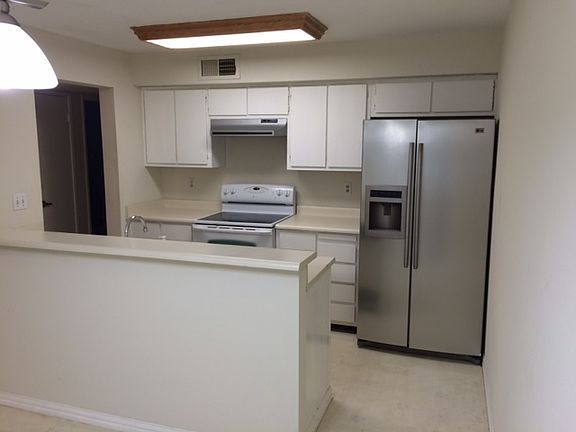 3rd image of 351 Del Verde Cir APT 3