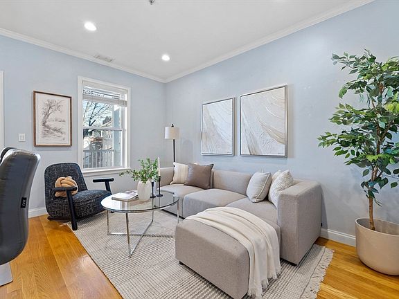 2nd image of 242 W 5th St Penthouse 3