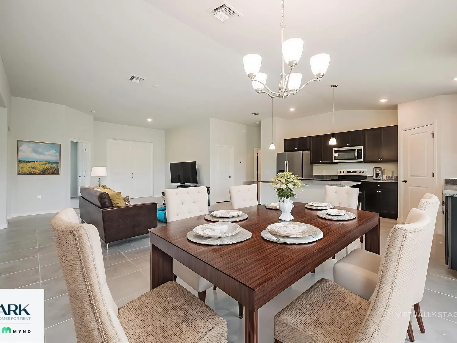 4 bed, 2.0 bath, 1843 sqft, $2,424 — Photo 4