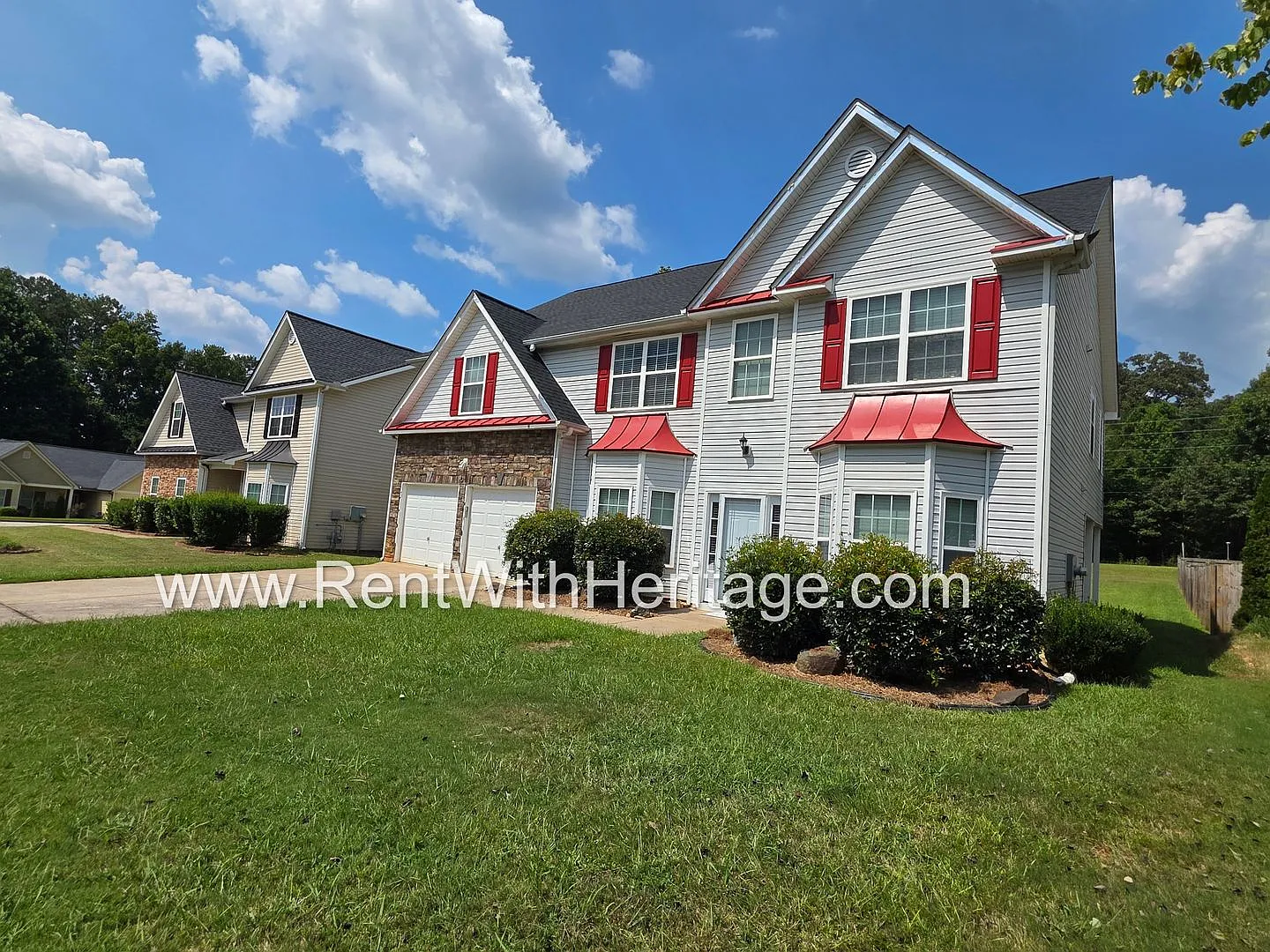Stunning 4 Bedroom, 3.5 Bath Home Located In The Desirable Villa Rica. A Must See Home — Photo 3