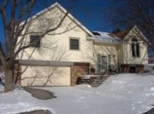 14994 Charles Cir, Omaha, NE 68154