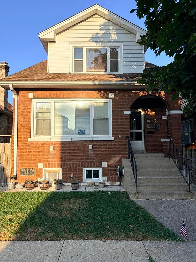 2 bed, 1250 sqft, $1,850 — Photo 1