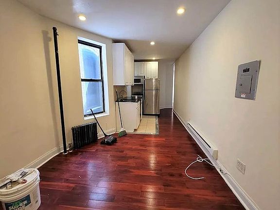 4th image of 121 W 104th St #5V