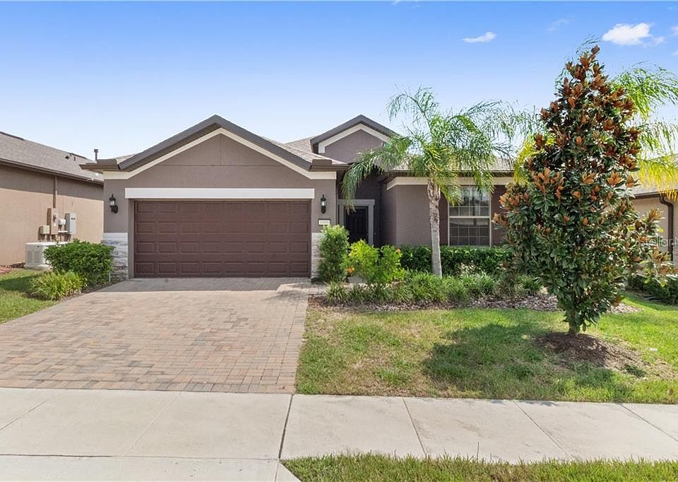 1st image of 1009 Salamanca Pl